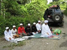 Menjamak sholat Jum'at - Ashar