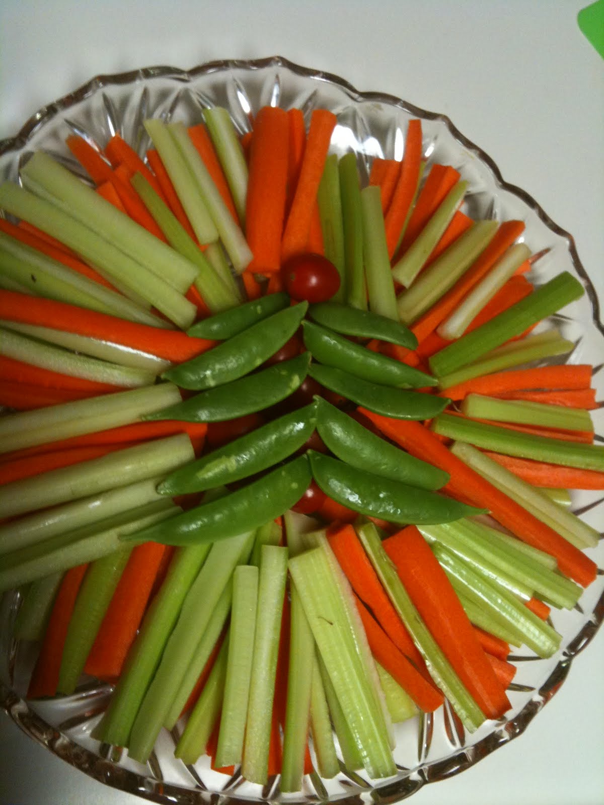 Be Different...Act Normal: Edible Christmas Trees Christmas Crudite