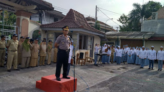 Kapolsek Gondomanan Menjadi Pembina Upacara di SMAN 10 Yogyakarta