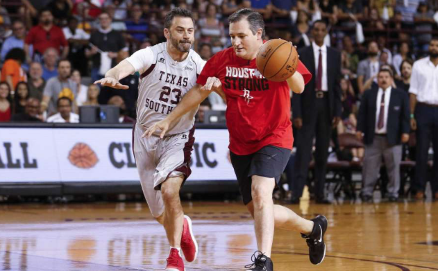 Cruz edges out Kimmel in charity basketball game in Houston