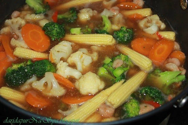 Dari Dapur NaSya: Sup sayur campur