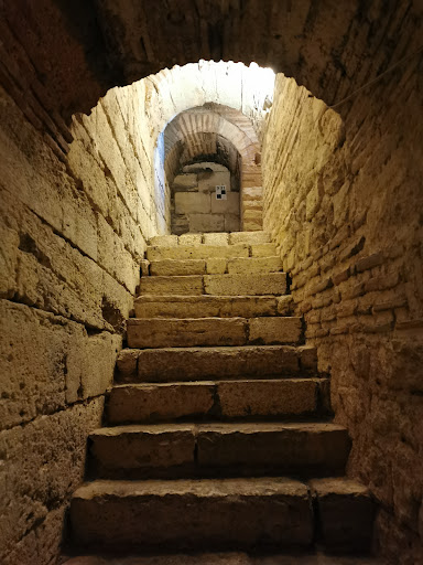 قلعة الأبراج السبعة المحصنة في إسطنبول(Yedi Kale)