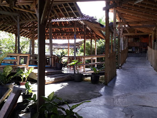 Rumah makan Moro Lejar