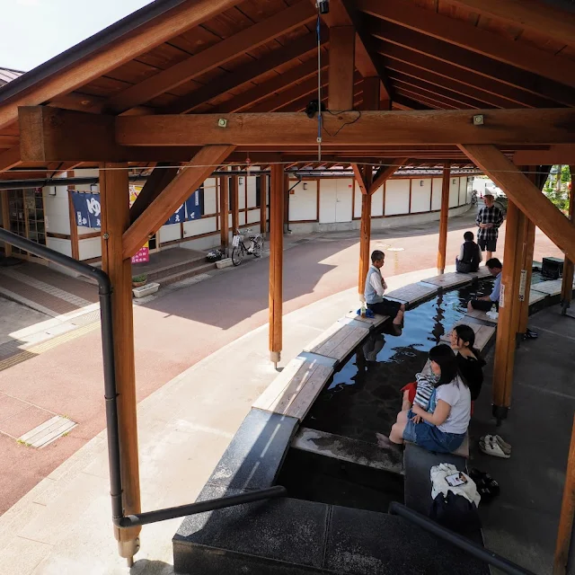 湯田中駅　楓の湯　足湯