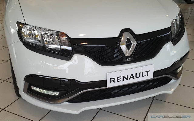 Renault Sandero R.S. 2.0