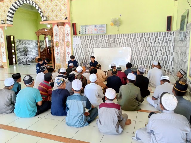 HMPS PBA IAIN Palangka Raya Adakan Kegiatan PBA Mengabdi di Pondok Pesantren Darul Amin Palangka Raya