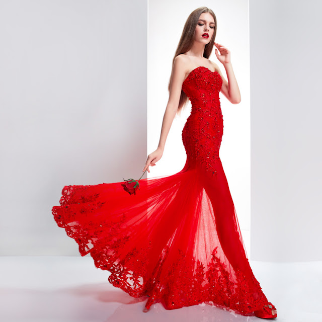 Open-shoulder-mermaid-floor-length-red-wedding-dress