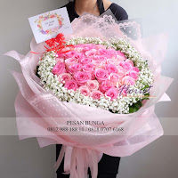 bunga valentine, mawar pink valentine, buket bunga dan cokelat, buket bunga ferrero rocher, buket bunga mawar, bunga mawar valentine, handbouquet mawar, buket rose, toko bunga, florist jakarta, toko bunga jakarta barat