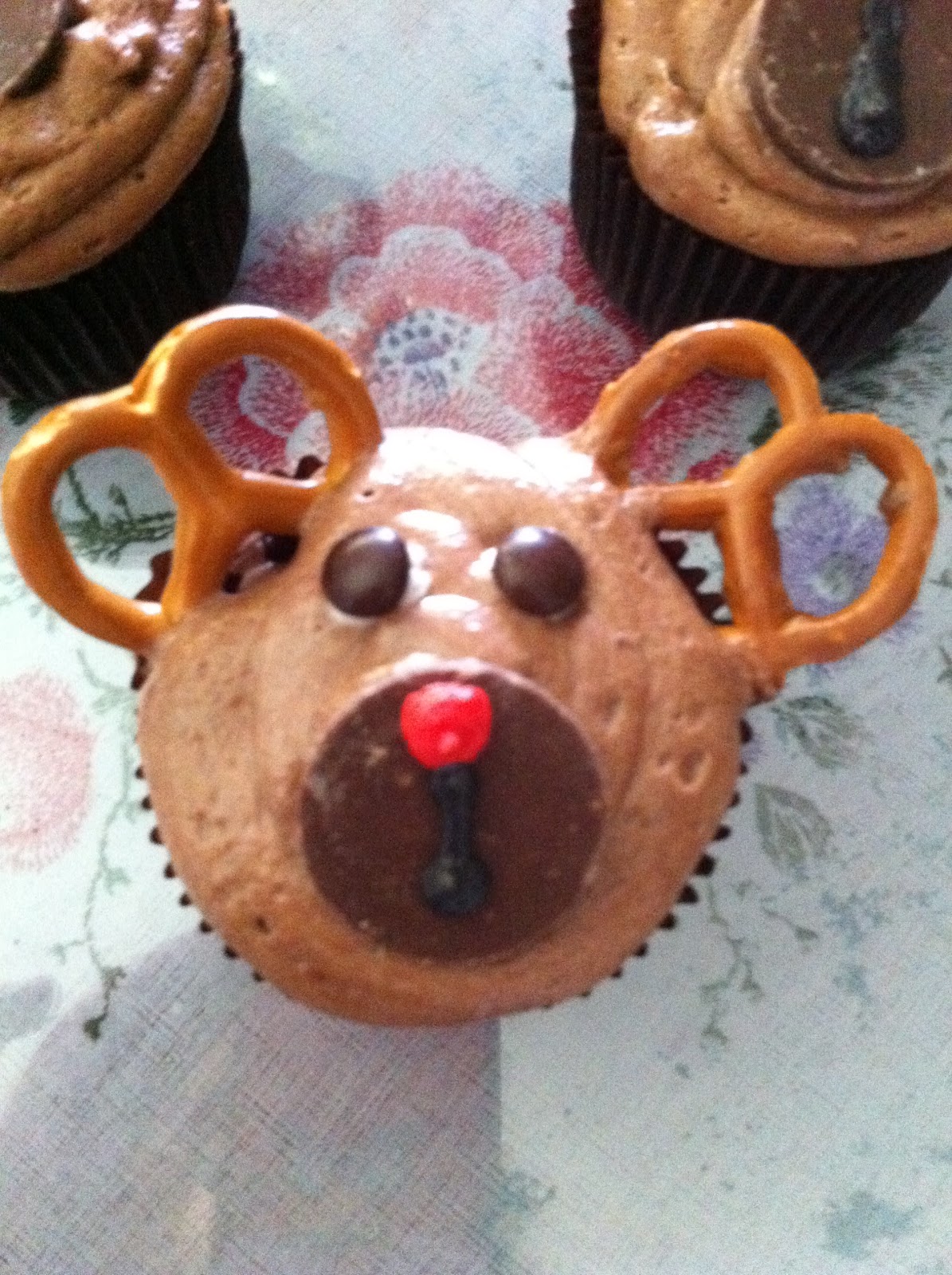 halloween wedding cupcakes Reindeer Cupcakes