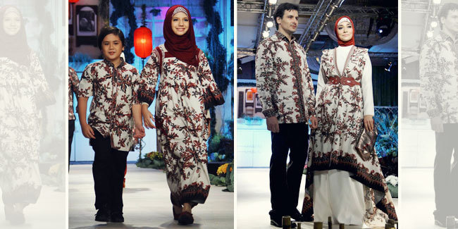 Mencoba Berjilbab Baju  Batik Muslim 
