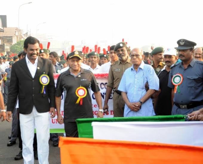 தனக்கு வழங்கிய நஷ்ட ஈடு ரூ.15 ஆயிரத்தை முதலமைச்சர் நிவாரண நிதியில் சேர்க்க வேண்டுகோள் விடுத்த உலக மனித உரிமைகள் ஆணையம் மற்றும் மீட்பு மையத்தின் தலைவரும்  உச்ச நீதிமன்ற வழக்கறிஞருமான டாக்டர். எஸ்.கே.சாமி