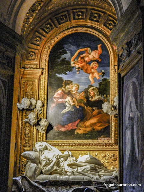 "Êxtase da Beata Ludovica Albertoni" de Bernini na igreja de San Francesco a Ripa em Roma