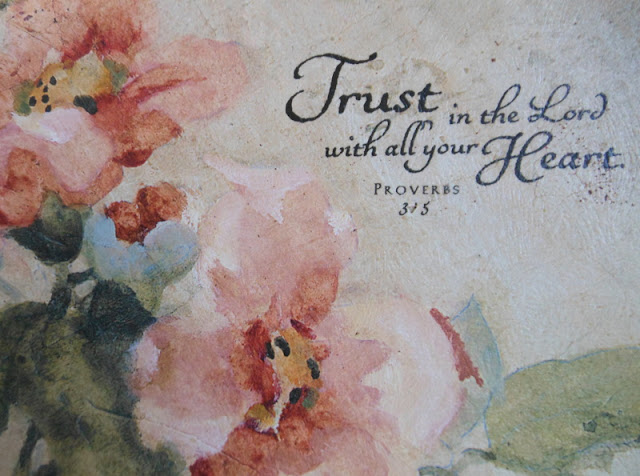 trust in the lord/ quilted nest