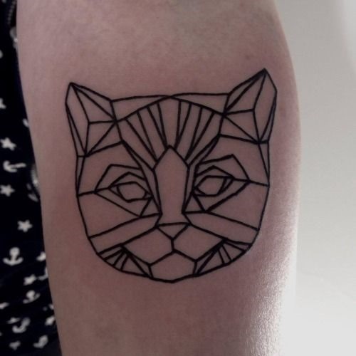 Tatuagens geométricas de gatos