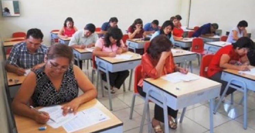 Más de 7 mil postulantes rindieron examen de nombramiento docente en Lambayeque