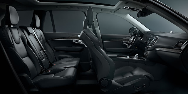2017 Volvo XC70 Interior