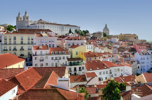 Top Ten Reasons to Buy Hotel Rooms in Portugal