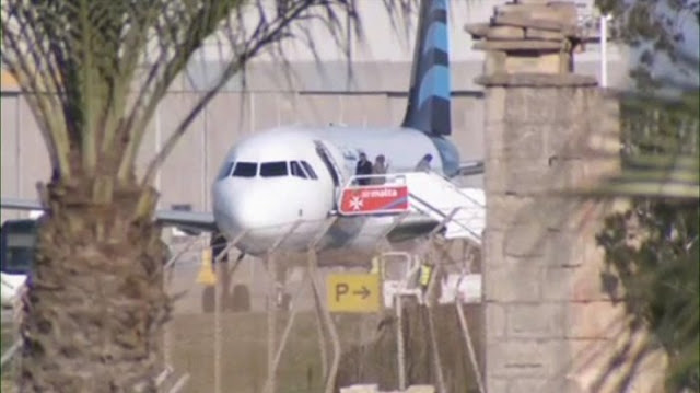 Pembebasan penumpang mskapai Libya Afriqiyah Airlines