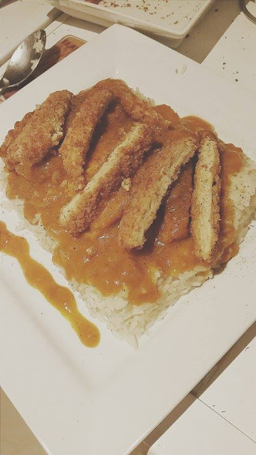 vegetarian chicken with curry and rice