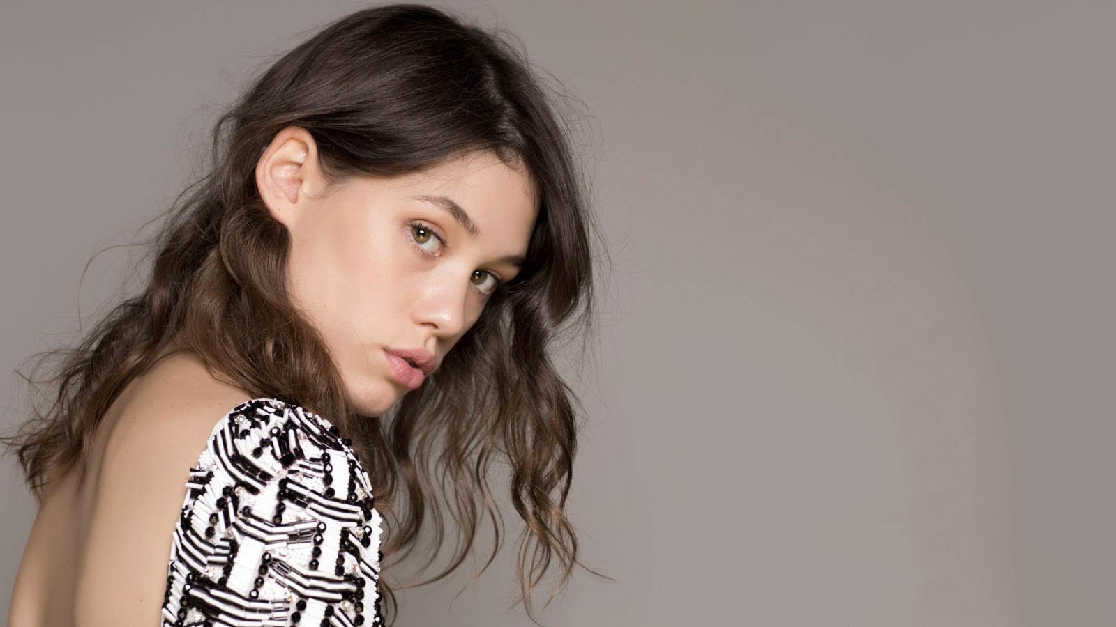 Àstrid Bergès-Frisbey HD Images and Wallpapers - Hollywood Actress