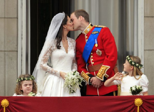 william kate royal wedding. Prince William Kate Balcony