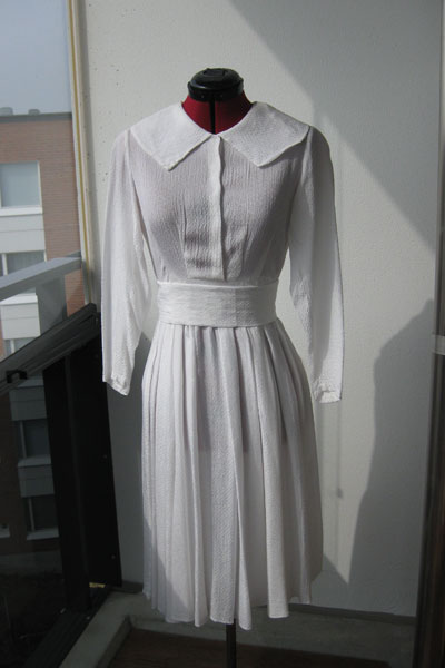 1940's wedding gown I was thinking that I should list this tomorrow