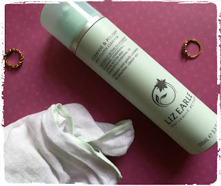 Review liz earle hot cloth cleanser