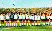 SELECCIÓN DE LA REPÚBLICA FEDERAL DE ALEMANIA - Temporada 1980-81 - Dietz, Rummenigge, Schumacher, Kaltz, Briegel, Schuster, Hannes, Breitner, Karlheinz Förster, Magath, Fischer, Hansi Müller, Allgöwer, Immel, Dremmler y Borchers - ALEMANIA FEDERAL 1 (Klaus Fischer) BRASIL 2 (Toninho Cerezo y Junior) - 19/05/1981 - Partido amistoso - Stuttgart, Alemania Occidental, Neckarstadion