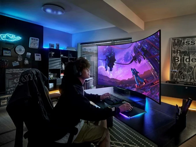 Samsung's Odyssey Ark takes gaming to the next level