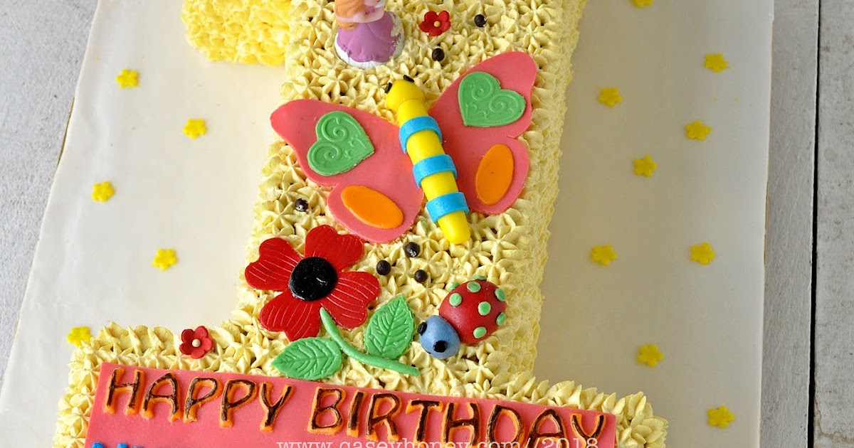 KEK HARI JADI MONOGRAM 1ST - QASEY HONEY