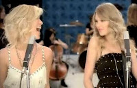 Taylor Swift and Kellie Pickler on stage together