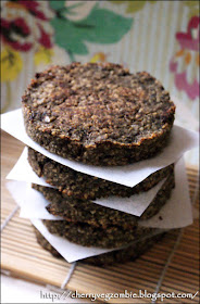 http://cherryvegzombie.blogspot.fr/2012/02/olive-lentilles-burgers.html