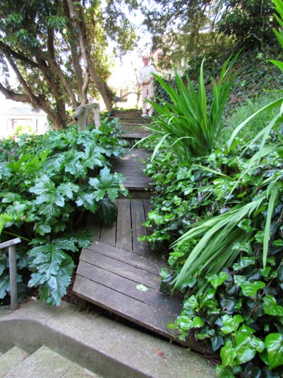 VulcanStreetStairways-8-2012-04-13-21-42.jpg