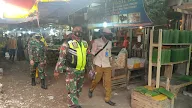 Covid-19 Belum Juga Turun : Babinsa Koramil 03/Teluk Pucung Terus Ingatkan Warga Terapkan Prokes