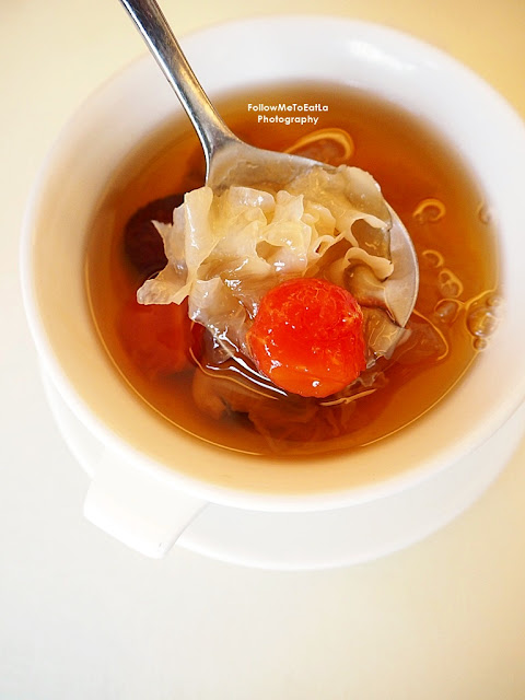 Cold Dessert With A Medley Of Red Dates, Papaya, Fungus & Jasmine Tea