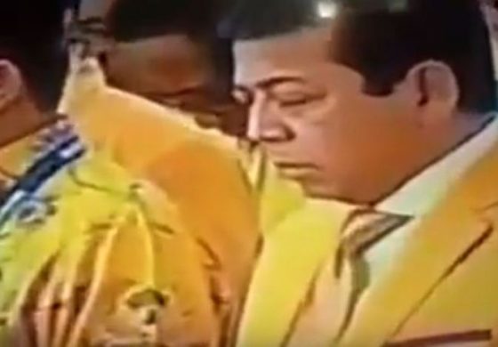 VIDEO Setya Novanto Tertidur Saat Mengheningkan Cipta Jadi Trending Topik