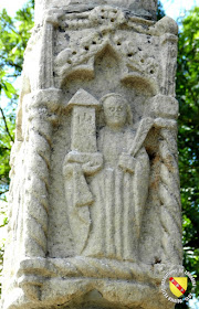 CHATENOIS (88) - Croix-calvaire du vieux cimetière (XVe siècle)