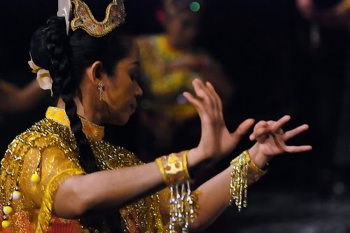 Kelate Ori Blog: BUDAYA: MAK YONG