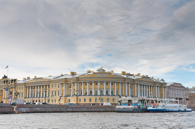 Panorama of the city from the Neva River (photo_9)