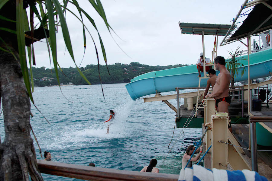 REEF CRUISE and LEMBONGAN TOUR