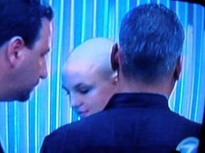 britney spears bald car. Bald Britney Spear Picture. Britney Spears Hair. Britney Spears Cut Hair