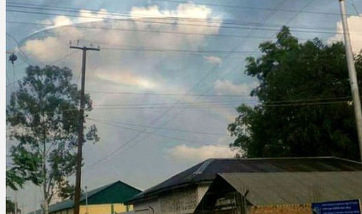 Penampakan Awan Mirip Kapal Induk Alien Terlihat Di Beberapa Lokasi Dunia