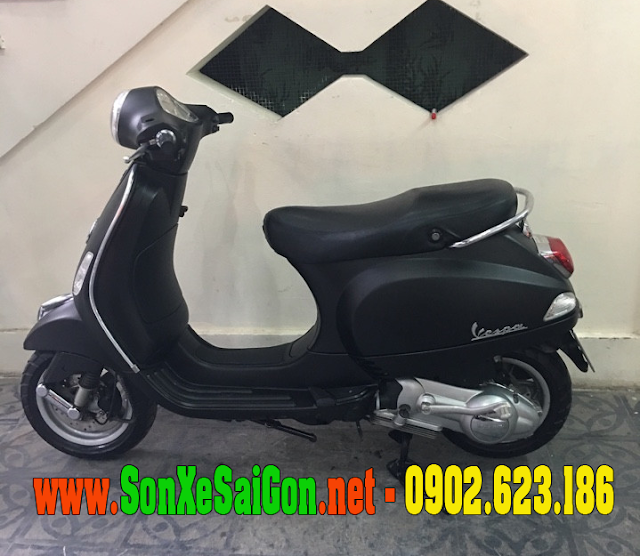 Mẫu sơn xe Vespa LX màu đen nhám cực đẹp