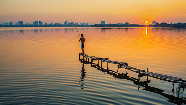The West Lake is a popular tourist destination in the West Lake District of Hanoi, Vietnam,Dự án The Reflection West Lake Nhật Tân Võ Chí Công Phú Thượng Tây Hồ Hà Nội,