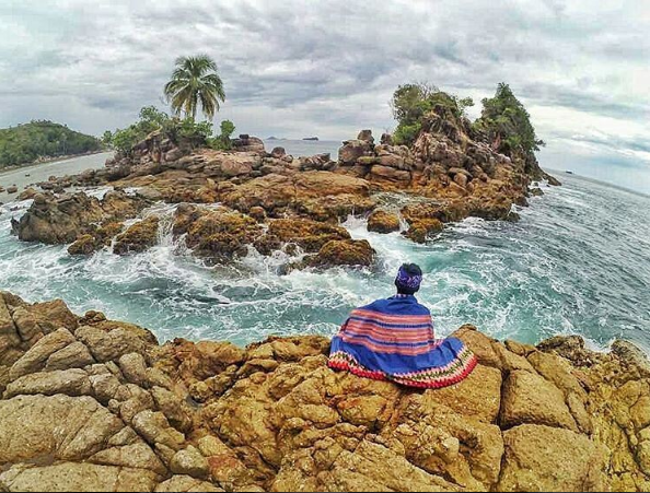 Merasakan Pantai "Balinya" Teluk Sikulo Mandeh Sumatera Barat