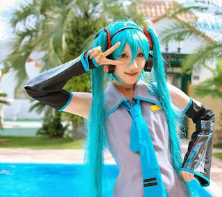 Kuuya Cosplay as Vocaloid Hatsune Miku