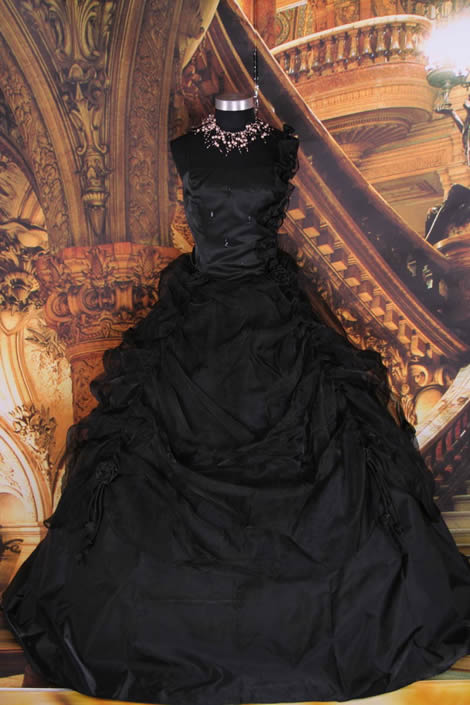 black and red wedding dress 