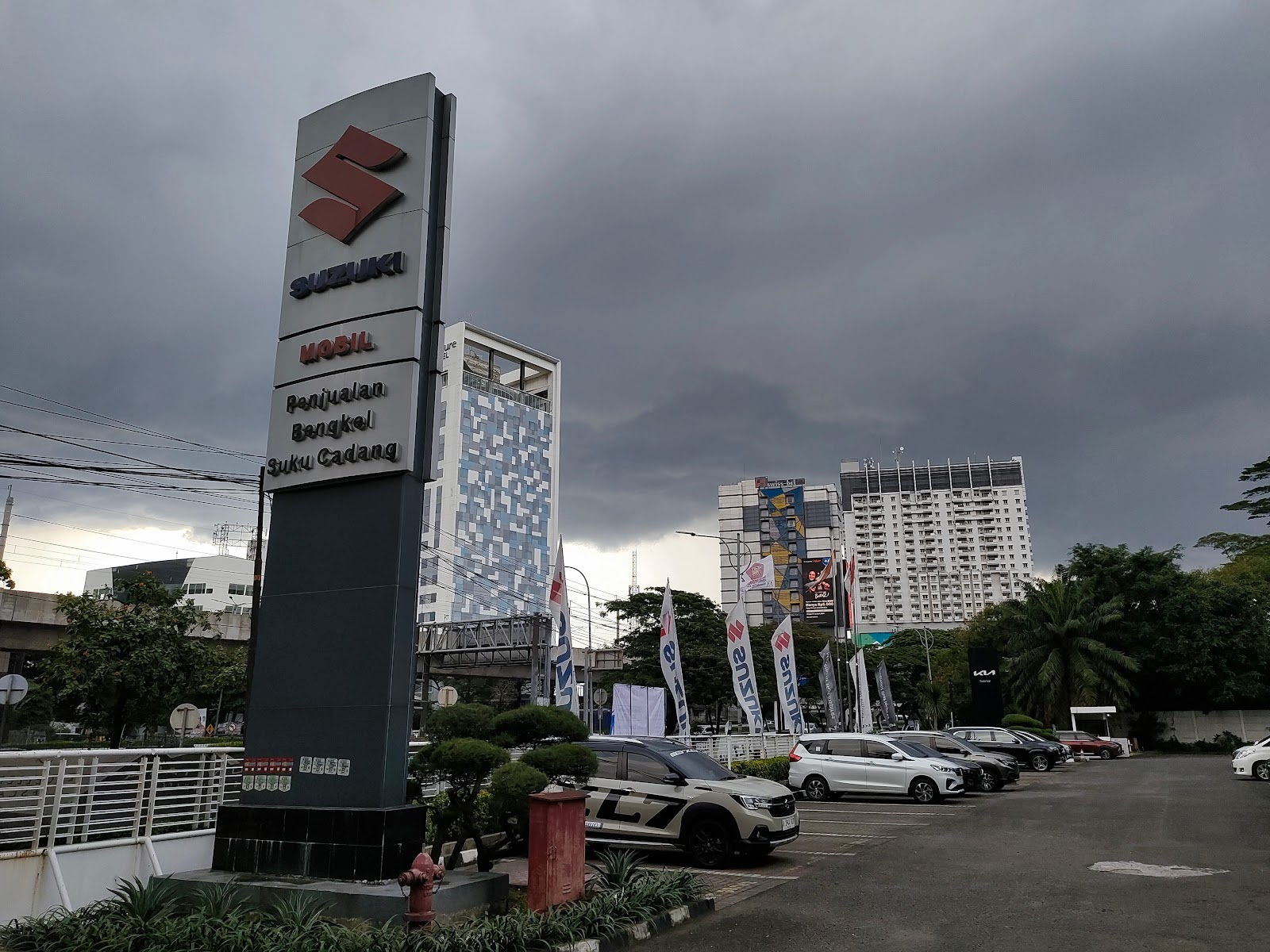 Indomobil Suzuki Pondok Indah