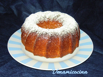 Pumpkin spiced bundt cake