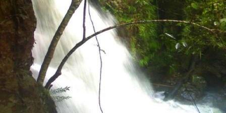 Air Terjun Guruh Gemurai air terjun guruh gemurai riau air terjun guruh gemurai kuantan singingi 